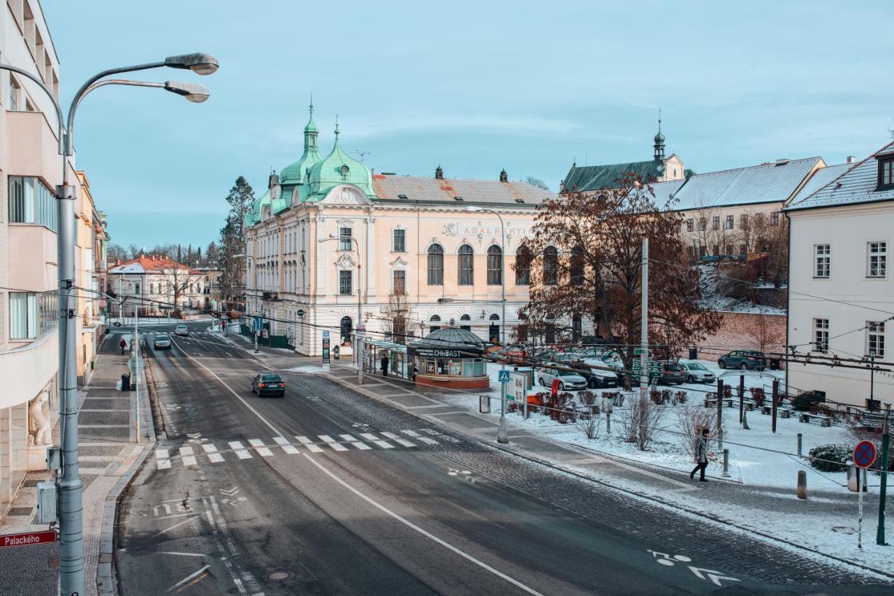 格兰德酒店 Hradec Králové 外观 照片