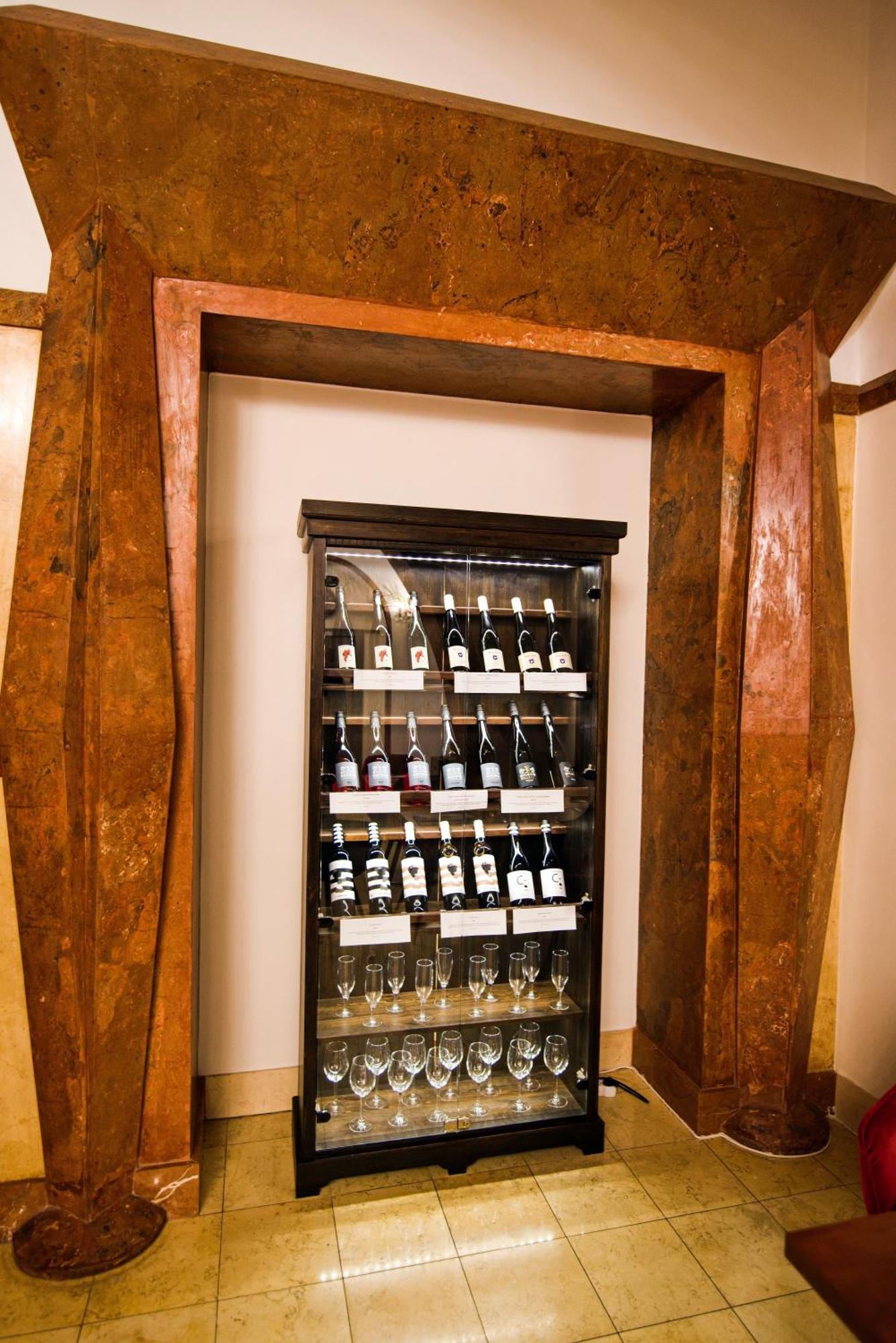 格兰德酒店 Hradec Králové 外观 照片